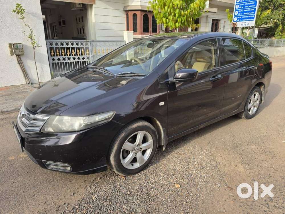 Honda City 2014-2015 V At, 2013, Petrol