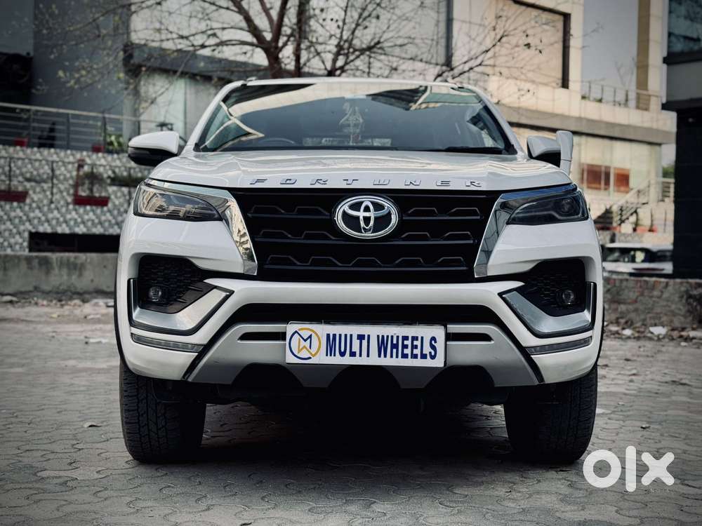 Toyota Fortuner 4x2 At 2.7 Petrol, 2022, Petrol