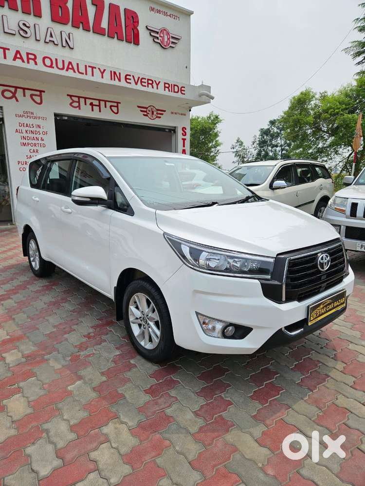 Toyota Innova Crysta 2.4 Gx Mt, 2017, Diesel