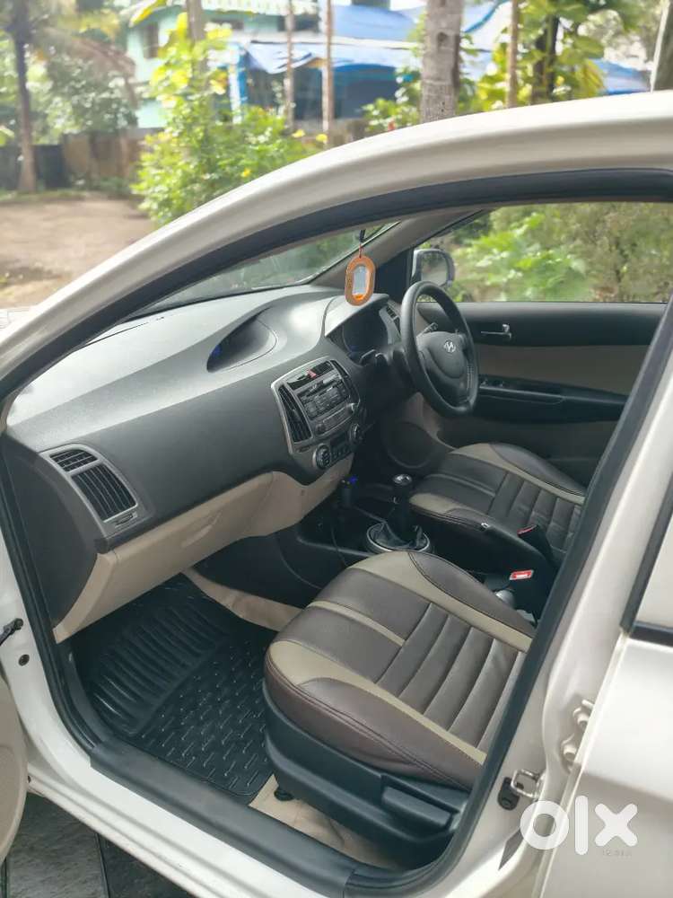 Low Km Run Hyundai I 20- Magna For Sale