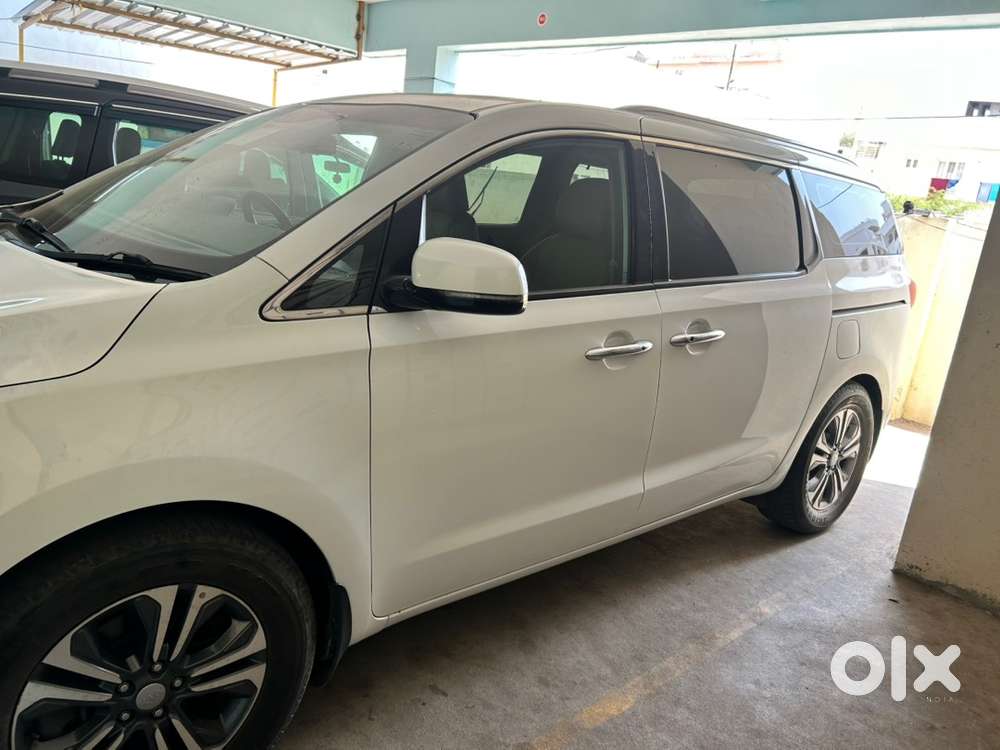 Kia KA4 (Carnival) Diesel 49000 Km Driven