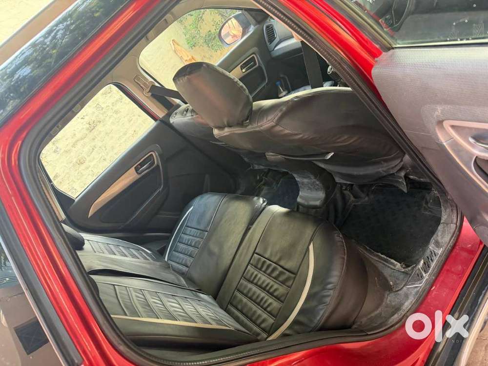 Vitara Breeza Dual Tone Diesel Red Colour Zdi +