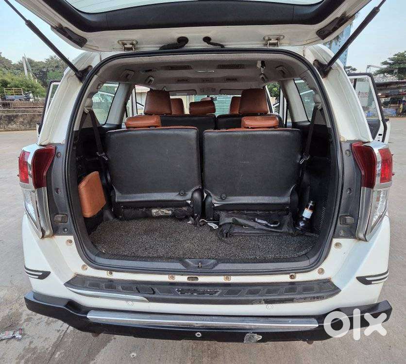 Toyota Innova Crysta G 8 Str, 2017, Diesel