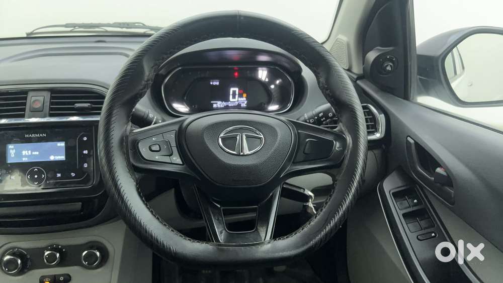 Tata Tiago 1.2 Revotron Xt Option, 2022, Petrol