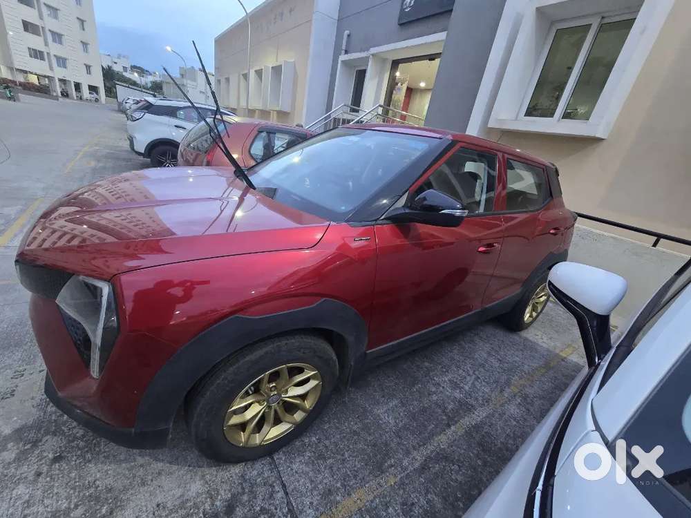 Mahindra Xuv 3xo Petrol Mx2 Pro Auto,2024 Dec Regd, Just 6200 Kms Run.