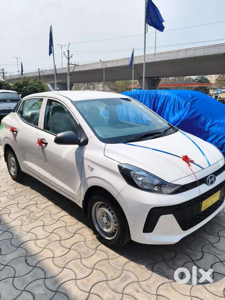Hyundai Aura 2026 Cng And Petrol 5200 Km Driven