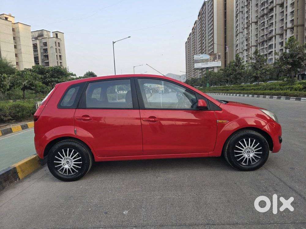 Ford Figo 1.2p Titanium Mt, 2010, Petrol