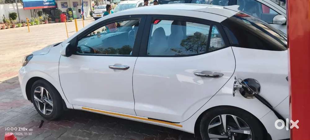 Hyundai Aura Sx Emi Par Hai 14250 Emi Hai 1 Saal Ho Gaya Hai Tax Prblm