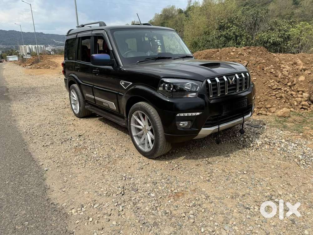 Mahindra Scorpio Classic 2023 Diesel 20150 Km Driven Captain Seats