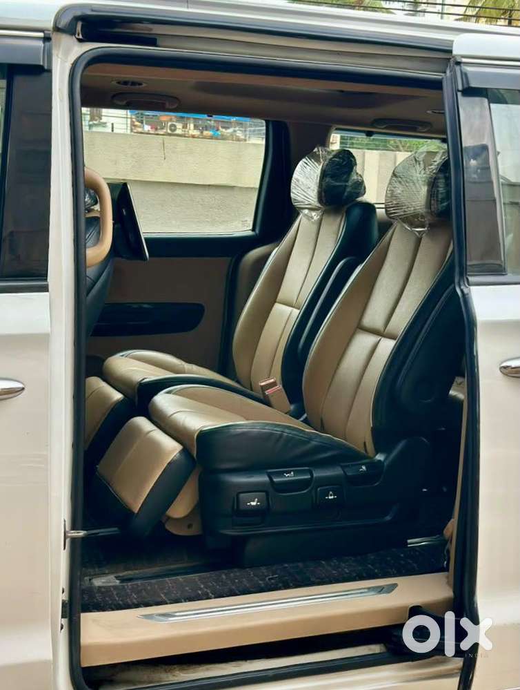 Kia Carnival Limousine Plus 7 Str, 2021, Diesel