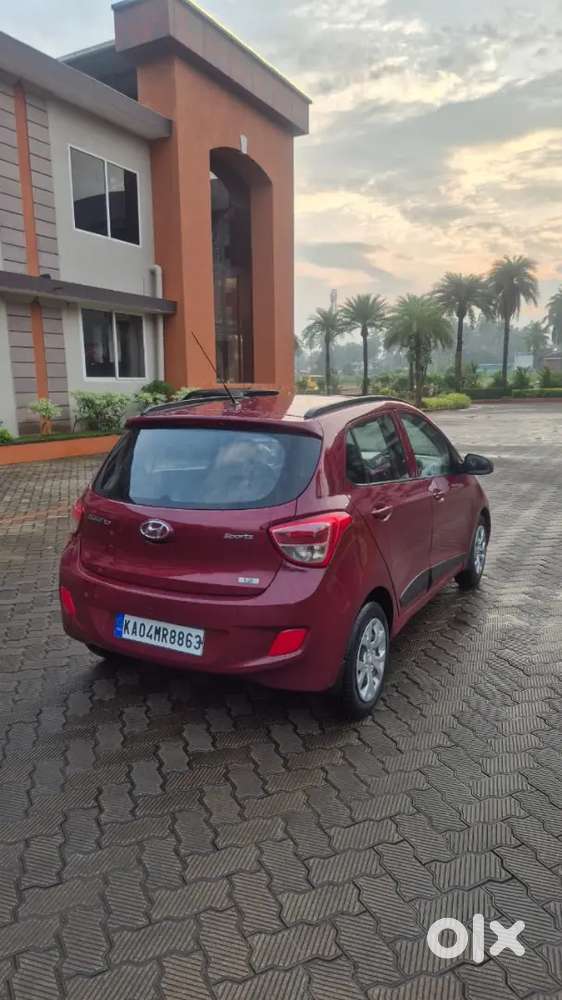 Hyundai I10 Sportz Petrol Manual 2016