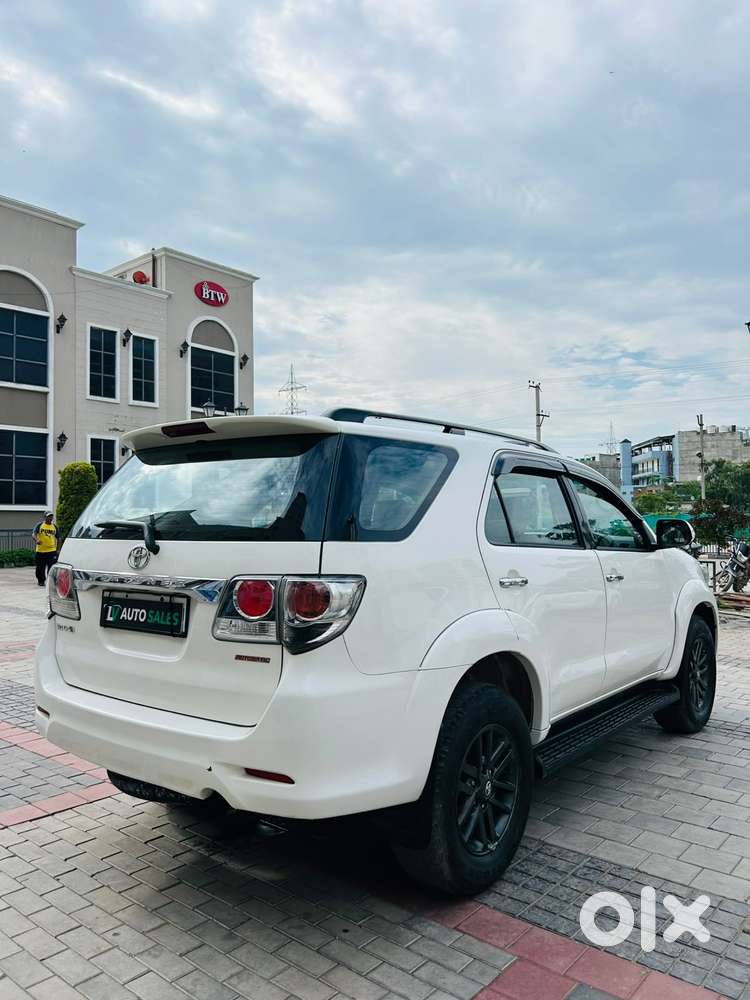Toyota Fortuner 3.0 4x2 Automatic, 2016