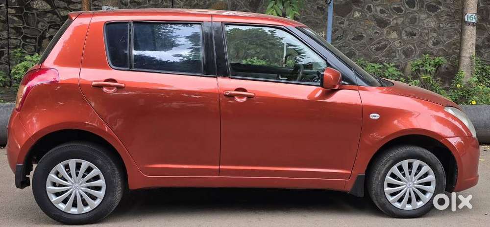 Maruti Suzuki Swift 1.3 Vxi, 2010, Petrol