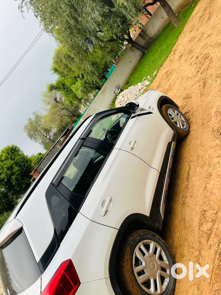 Maruti Suzuki Brezza Vdi 2016