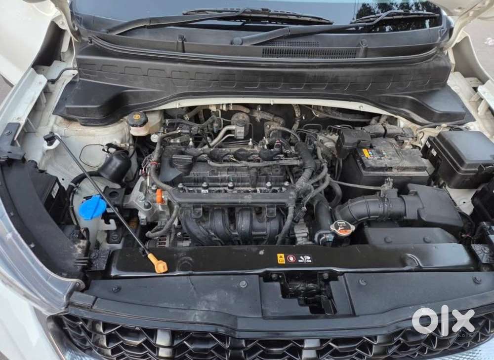 Kia Sonet Petrol 2023