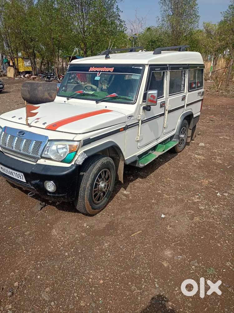 Bolero Plus 9 Seater