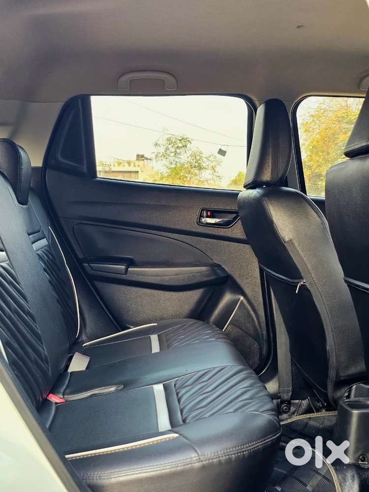Maruti Suzuki Swift Vxi + Manual, 2022, Petrol