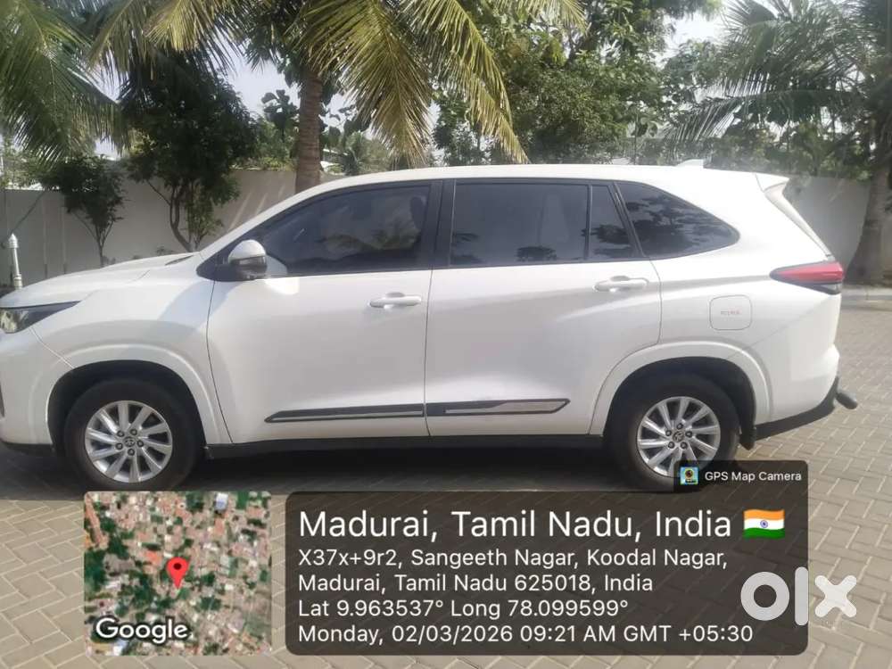 Toyota Innova Hycross 2024