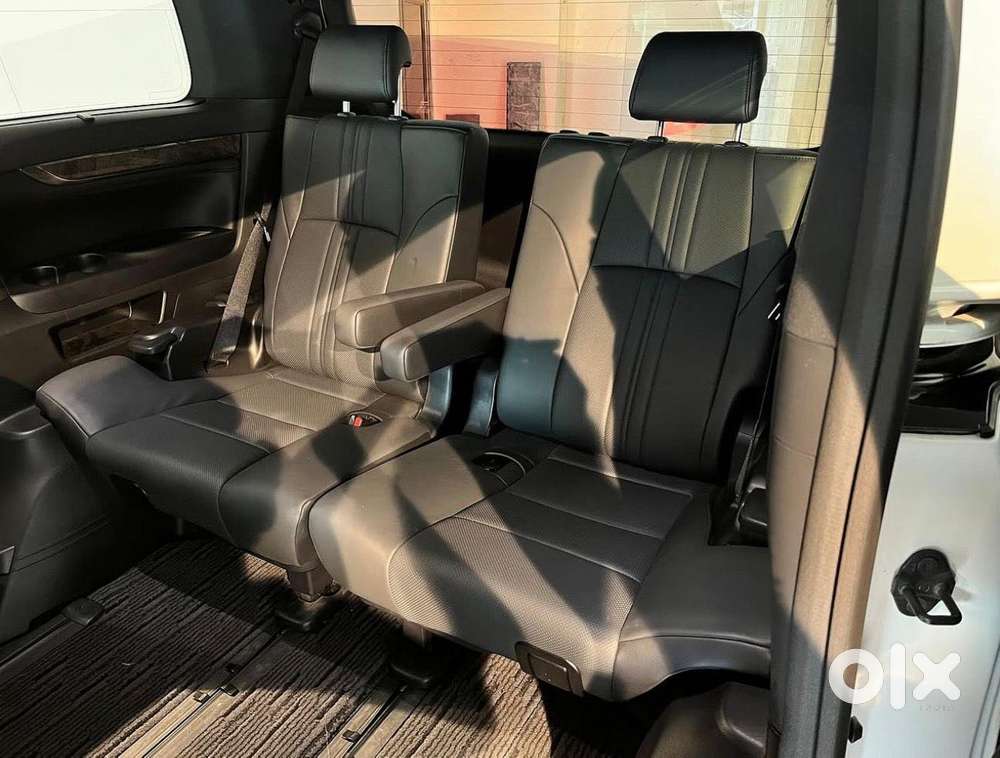 Toyota Vellfire 2.5 Hybrid, 2022, Electric