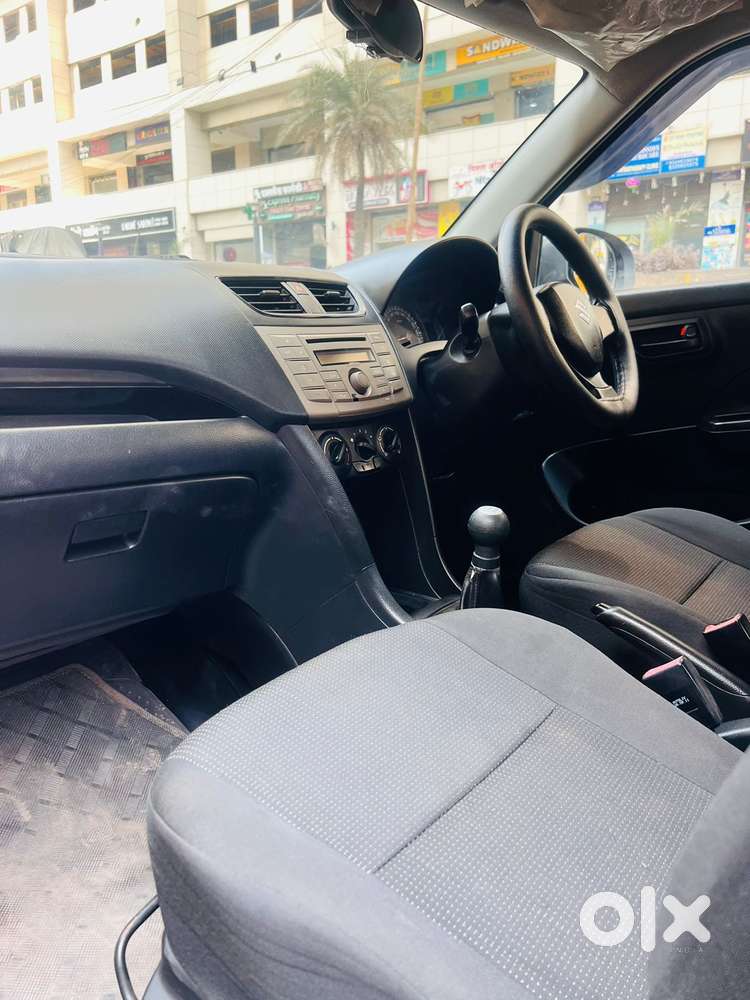 Maruti Suzuki Swift Lxi Optional-o, 2011, Petrol