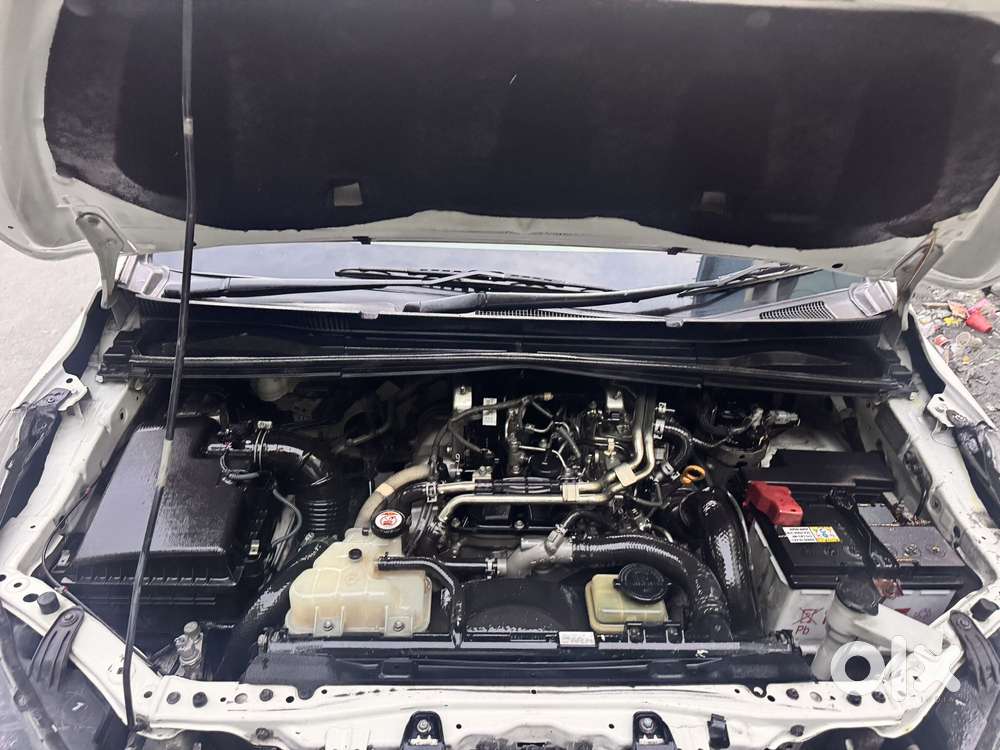 Toyota Innova Crysta 2.4 G Mt, 2017, Diesel