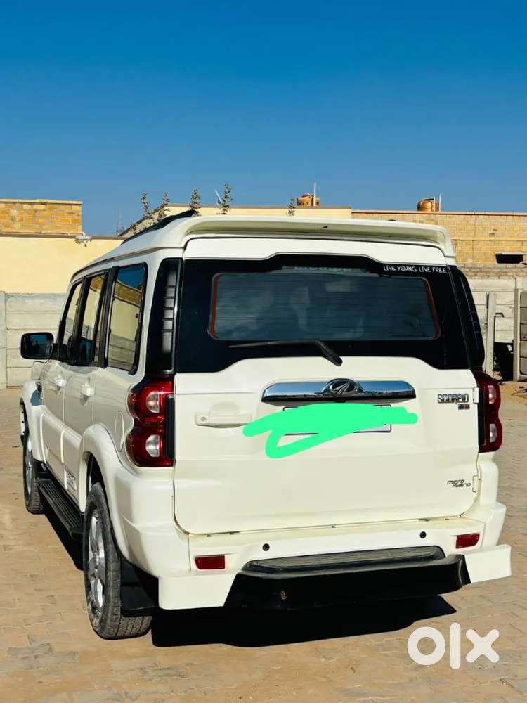 Scorpio S11