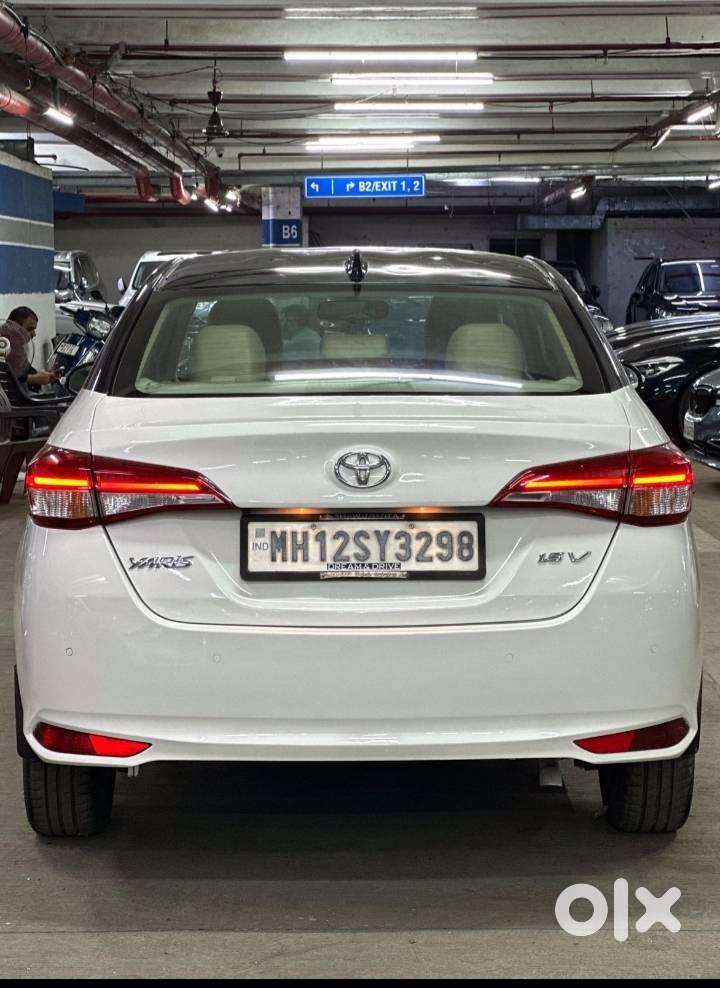 Toyota Yaris V Cvt, 2020, Petrol
