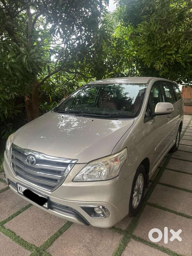Toyota Innova 2013 Diesel Well Maintained