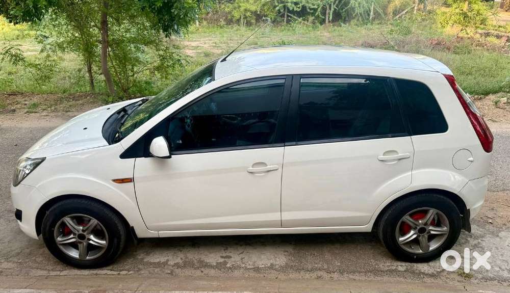 Ford Figo 2010-2012 Diesel Titanium, 2010, Diesel