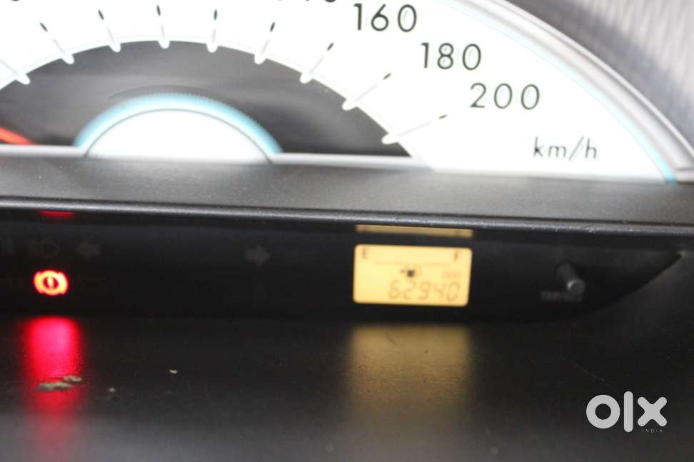 Toyota Etios Liva 2011-2012 G, 2011, Petrol