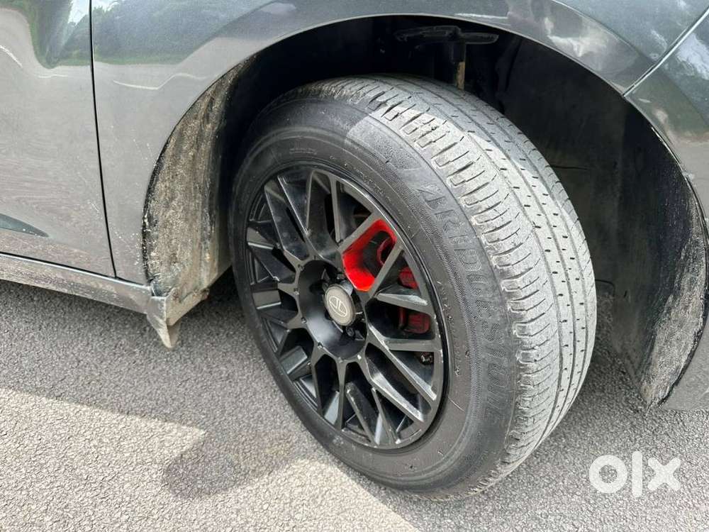 Tata Altroz 1.2 Xe, 2021, Petrol