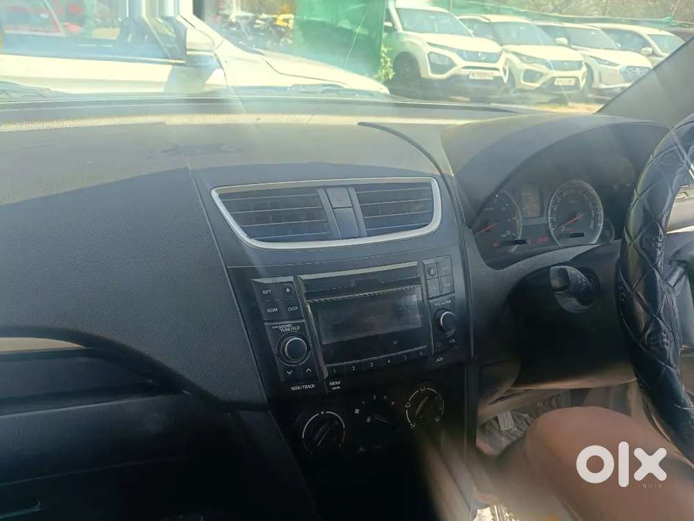 Maruti Suzuki Swift Vxi 2016
