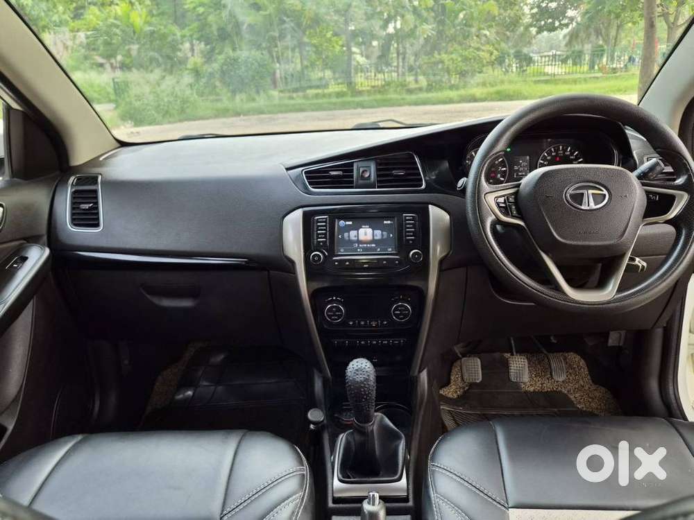 Tata Bolt Revotron Xt, 2015, Petrol