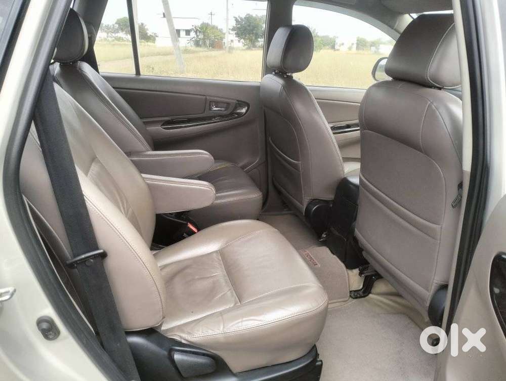 Toyota Innova 2.5 V 7 Str, 2015, Diesel