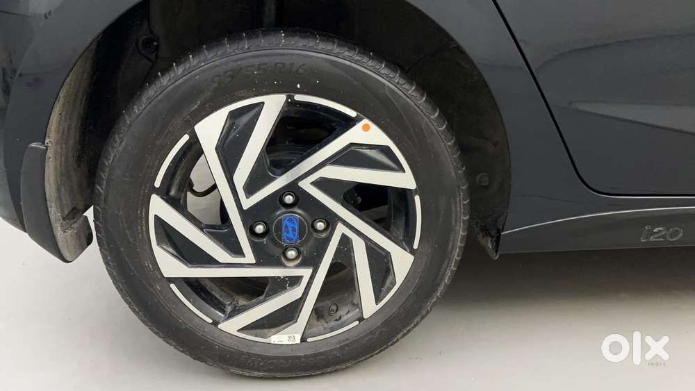 Hyundai New I20 1.2 Asta (o) Ivt, 2024, Petrol