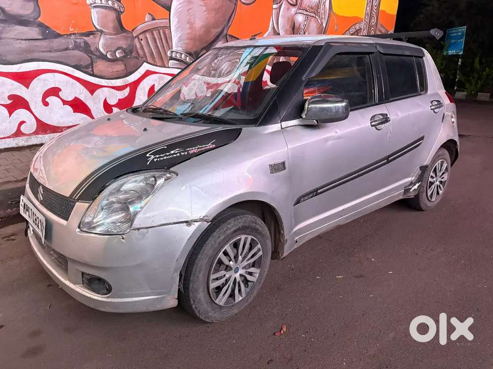 A 2009 Model Swift Car