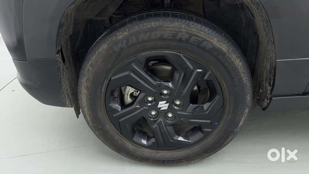 Maruti Suzuki Vitara Brezza 1.5 Zxi At, 2024, Petrol