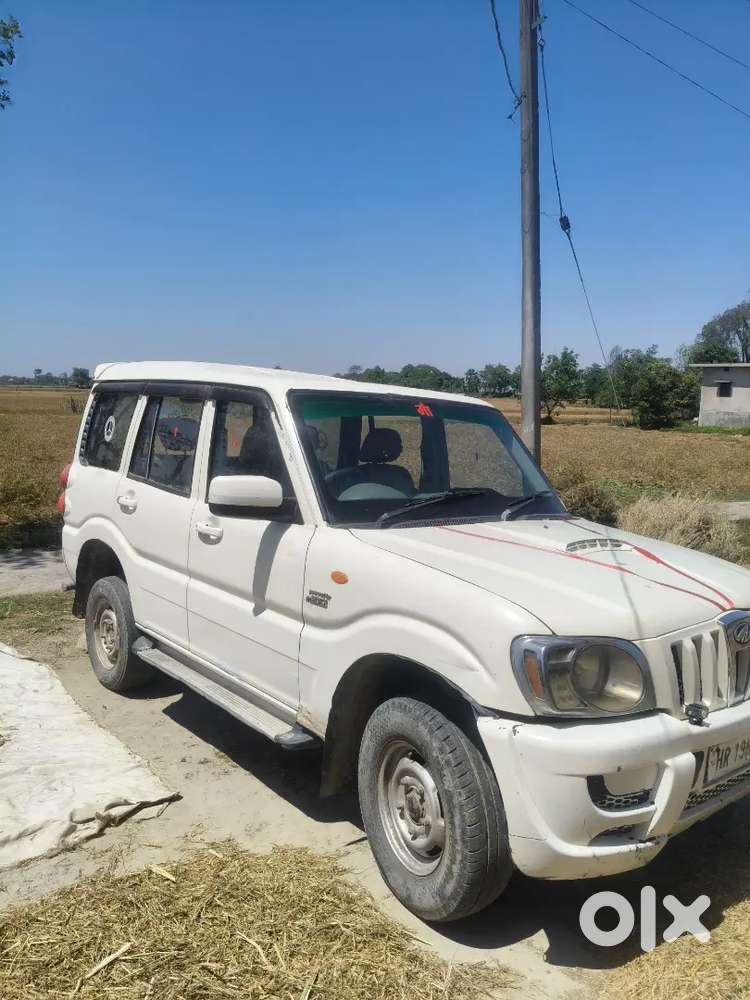 Mahindra Scorpio 20012