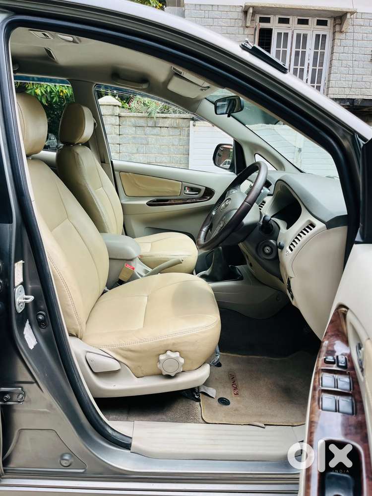 Toyota Innova 2.5 V 7 Str, 2014, Diesel