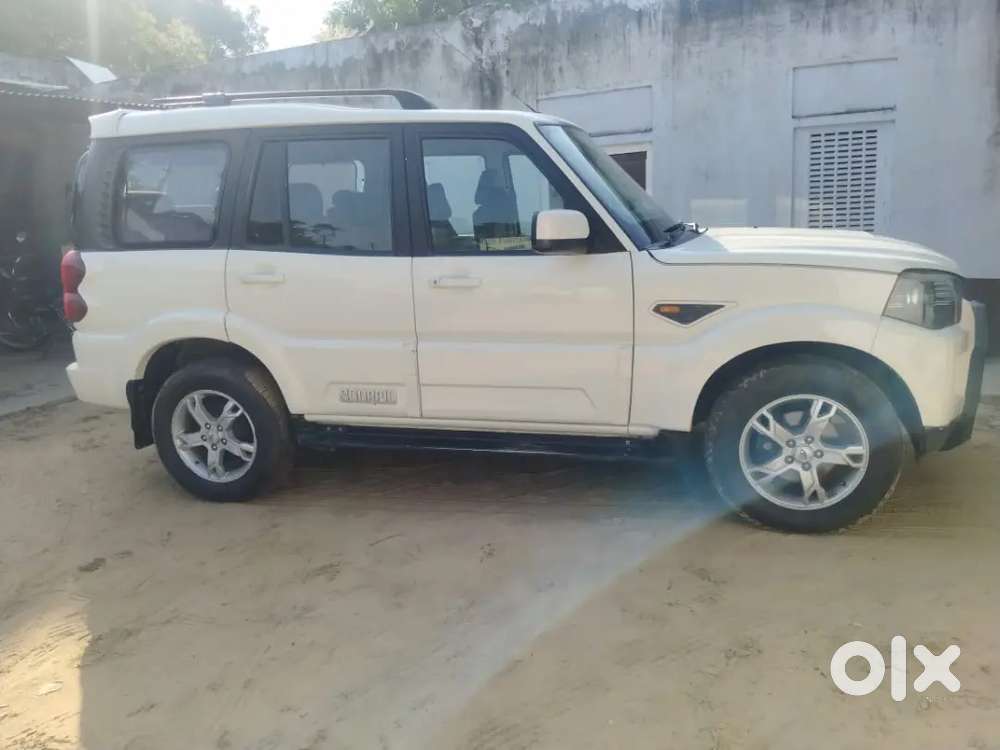 Mahindra Scorpio 2017 Diesel Well Maintained