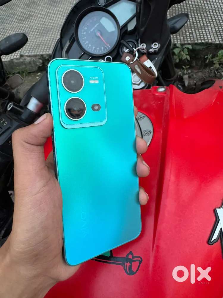 Vivo v 25 8 128