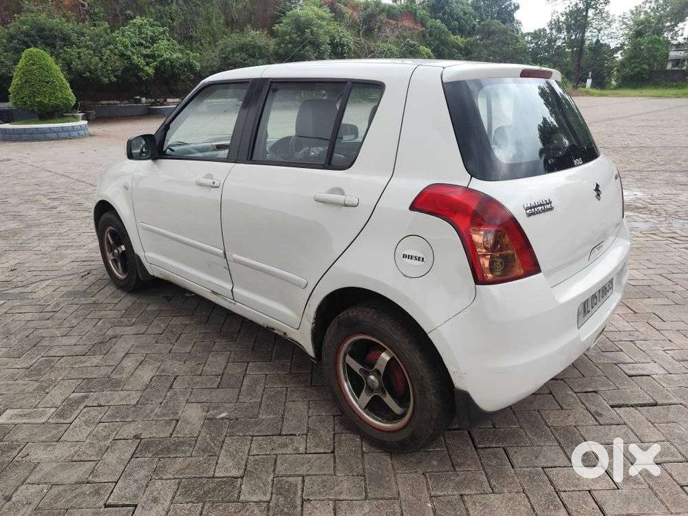 Maruti Suzuki Swift Vdi Bsiv W Abs, 2008, Petrol
