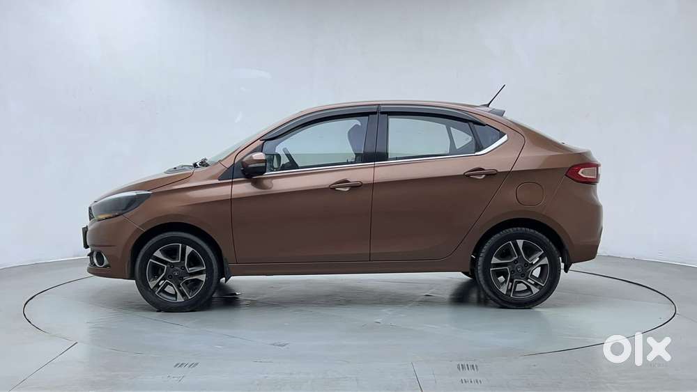 Tata Tigor Xza, 2017, Petrol