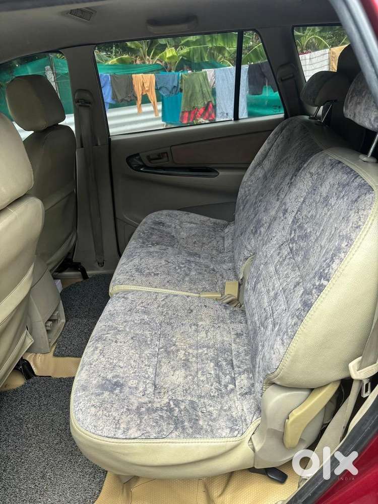 Well Maintained Innova Car With Good Condition