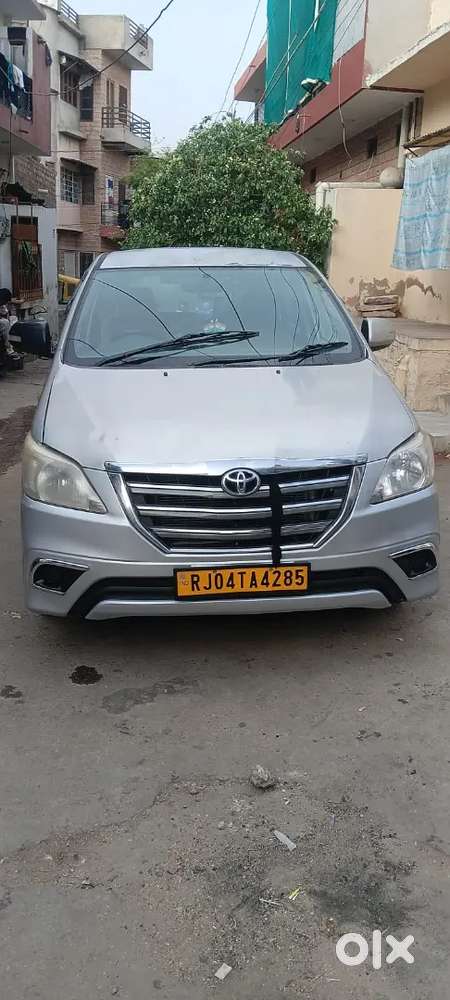 Toyota Innova 2014 Diesel 95000 Km Driven