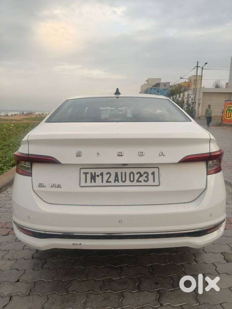 Skoda Slavia Style 1.0l Tsi Mt, 2022, Petrol
