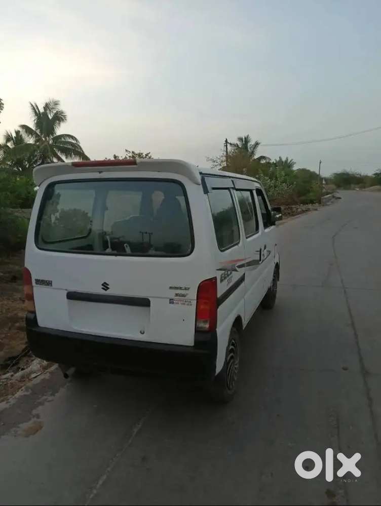 Maruti Suzuki Eeco Smiles 2017 Petrol +cng