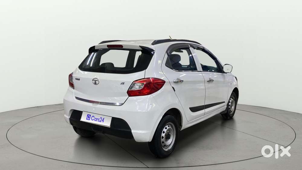Tata Tiago Xe, 2017, Petrol