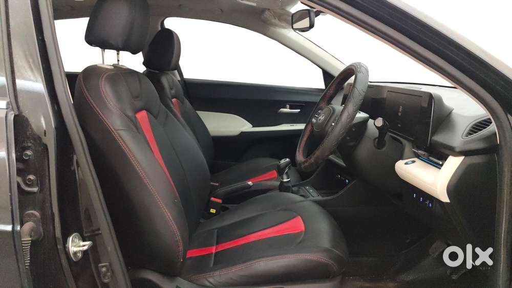 Hyundai Verna 1.5 Mpi Mt Sx (o), 2023, Petrol