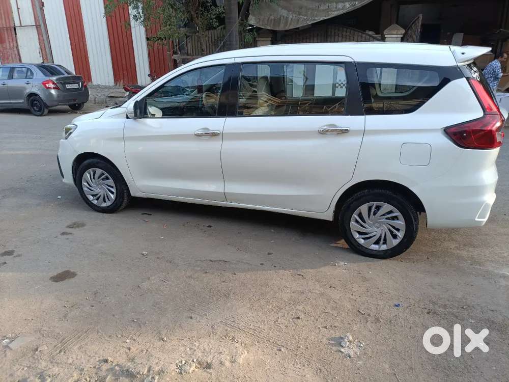 Maruti Suzuki Ertiga 2022 Cng & Hybrids 250000 Km Driven